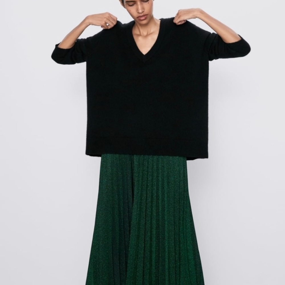 Pleated metallic high waist midi skirt - Zara